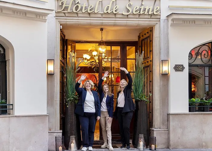 De Seine Hotel 3*