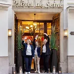 De Seine Hotel 3*