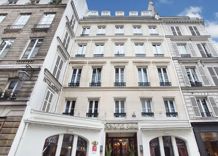 De Seine Hotel 3*